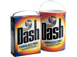 Il detersivo Dash e il suo iconico fustino